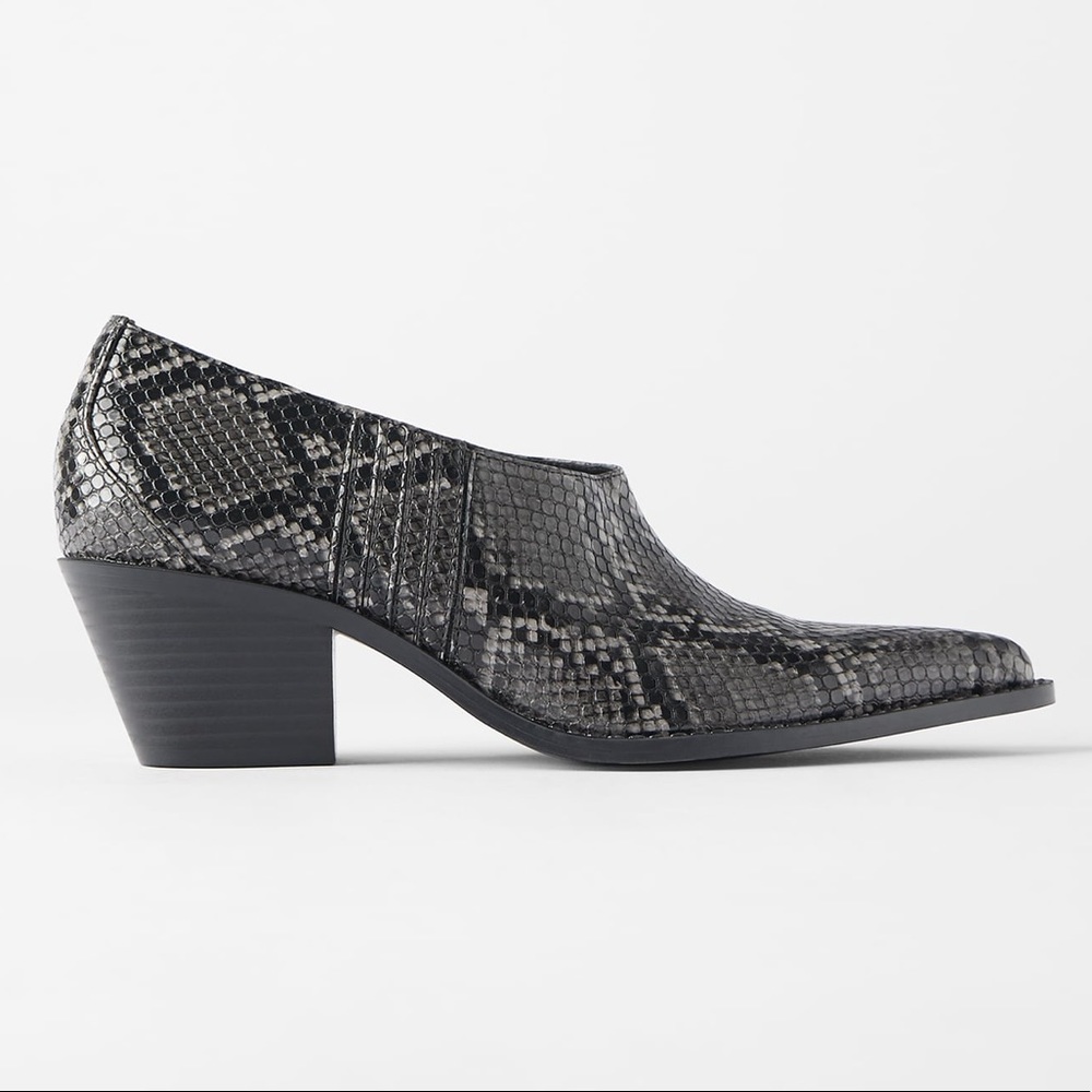 Zara ANIMAL SNAKE PRINT COWBOY HEELED ANKLE BOOTS GRAY/BLACK NEW.